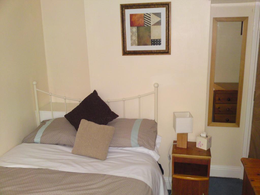 Crestwell House Bed and Breakfast Eastleigh Δωμάτιο φωτογραφία